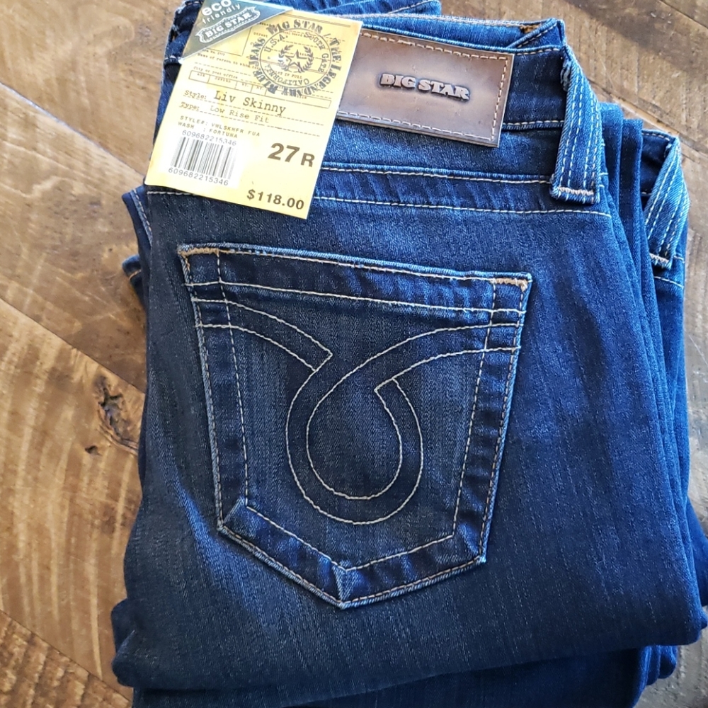 Women's Big Star Liv Skinny Jeans. Low rise fit.